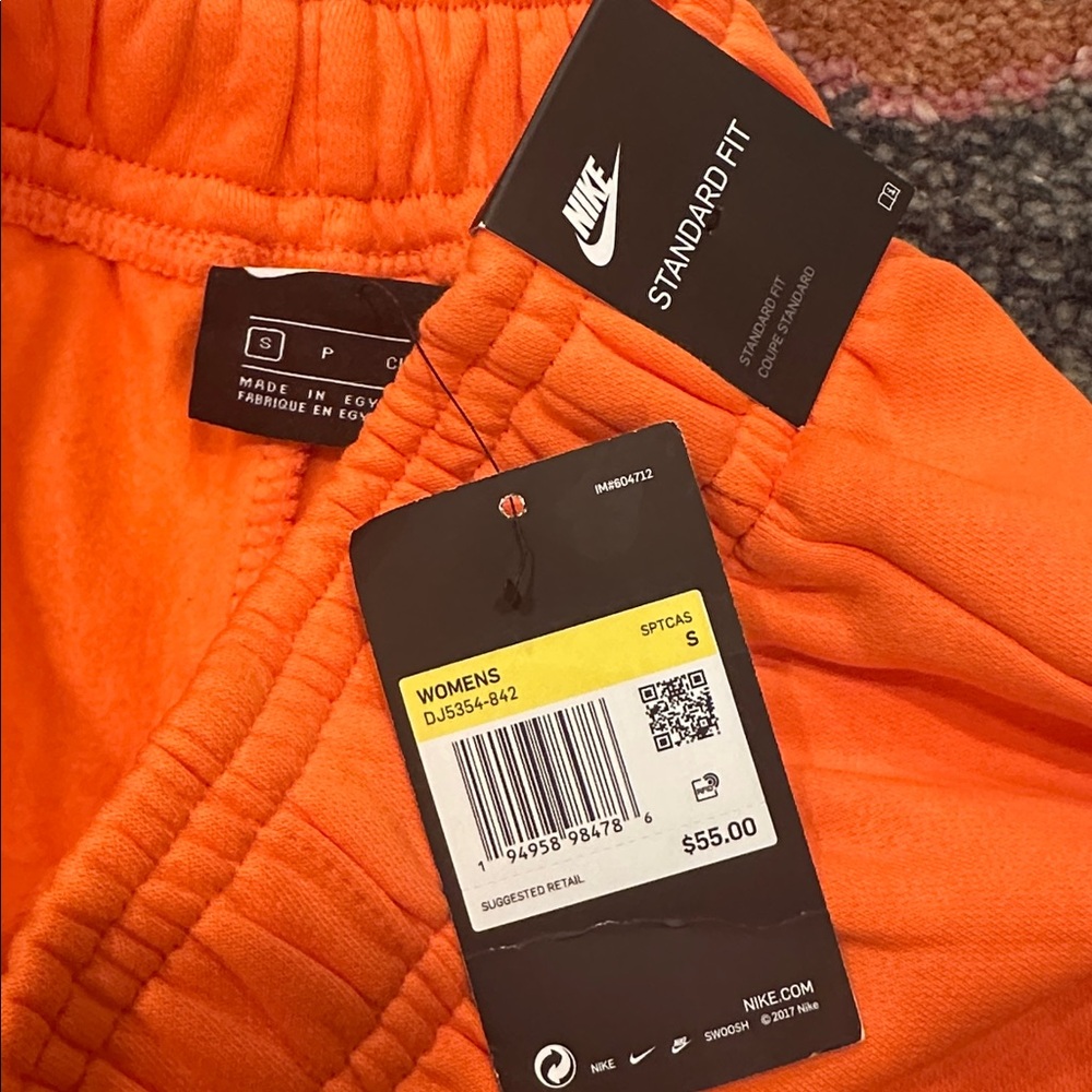Nike Orange REC Club Women's Fleece Shorts - NWT Sz Small - Picture 3 of 5